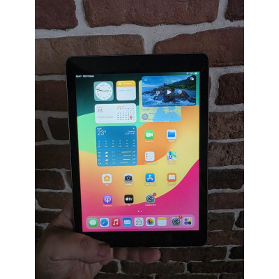 Планшет Apple iPad 6-го пок 9,7" 32Гб 94% Планшет Apple iPad 6-го пок 9,7" 32Гб 94%